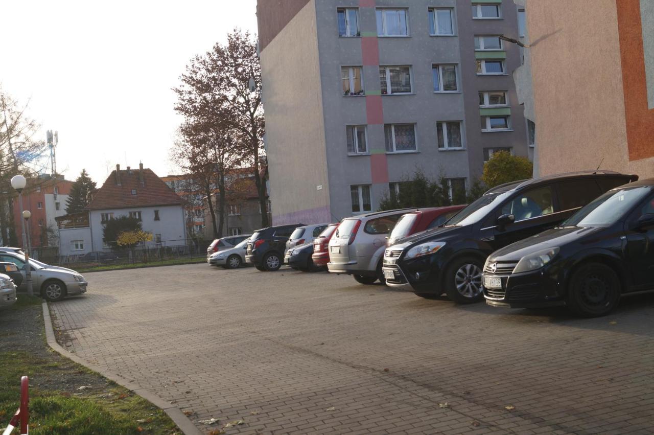 Monica Lägenhet Jelenia Góra Exteriör bild
